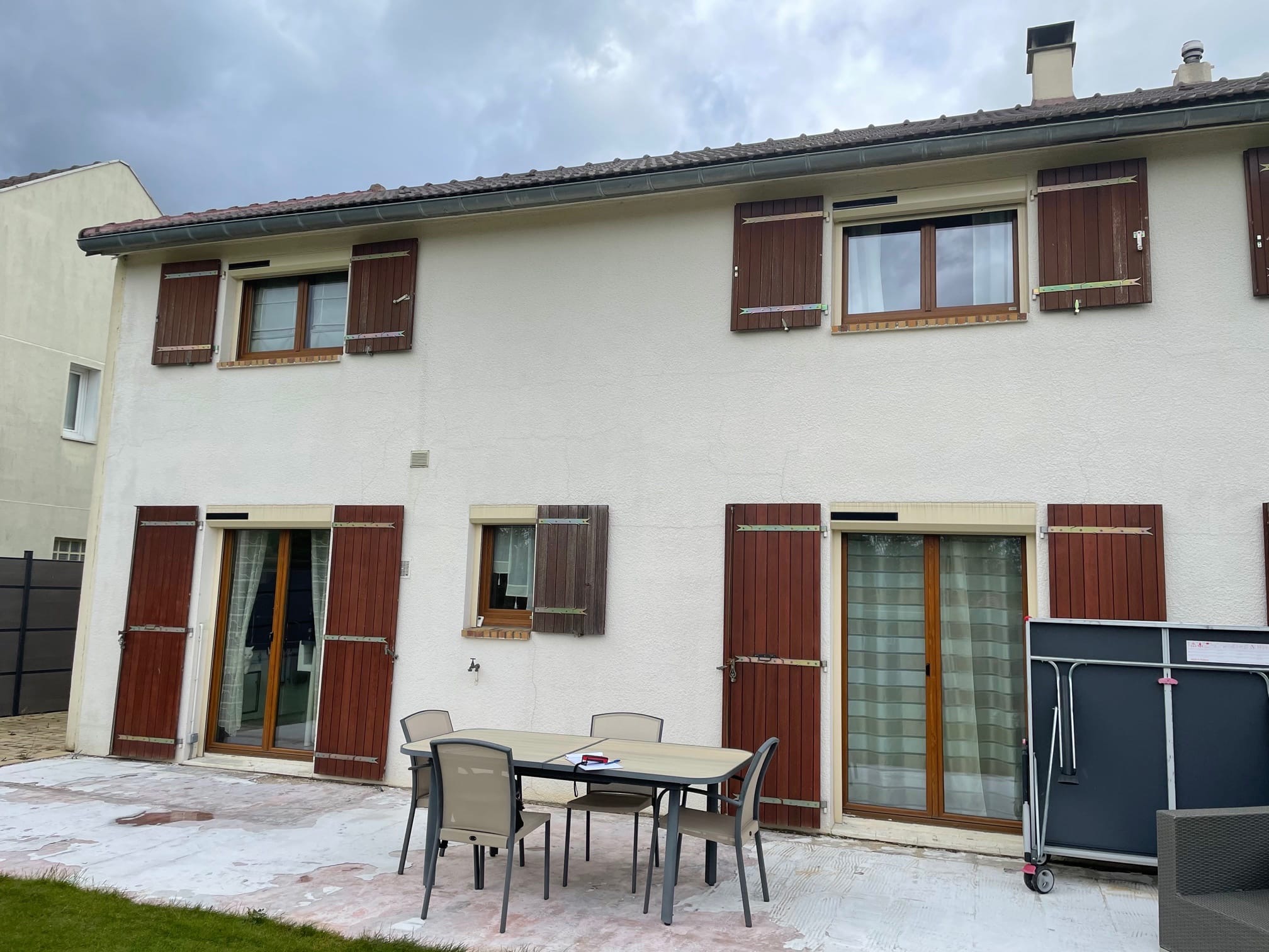 Avant - Ravalement de façade de maison individuelle